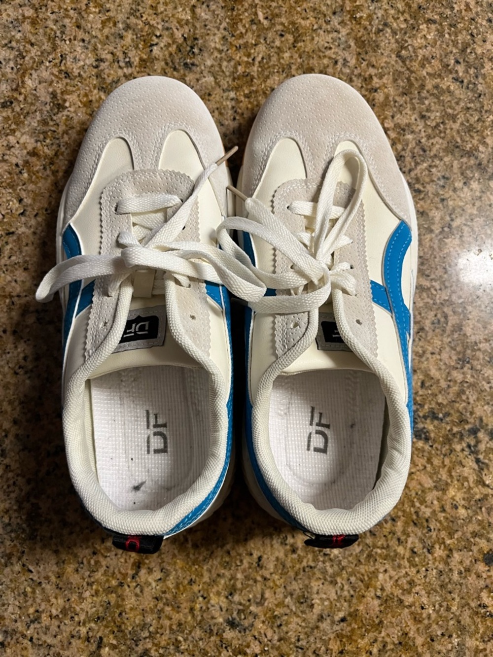Women's Retro Runner Sneakers in White and Turquoise